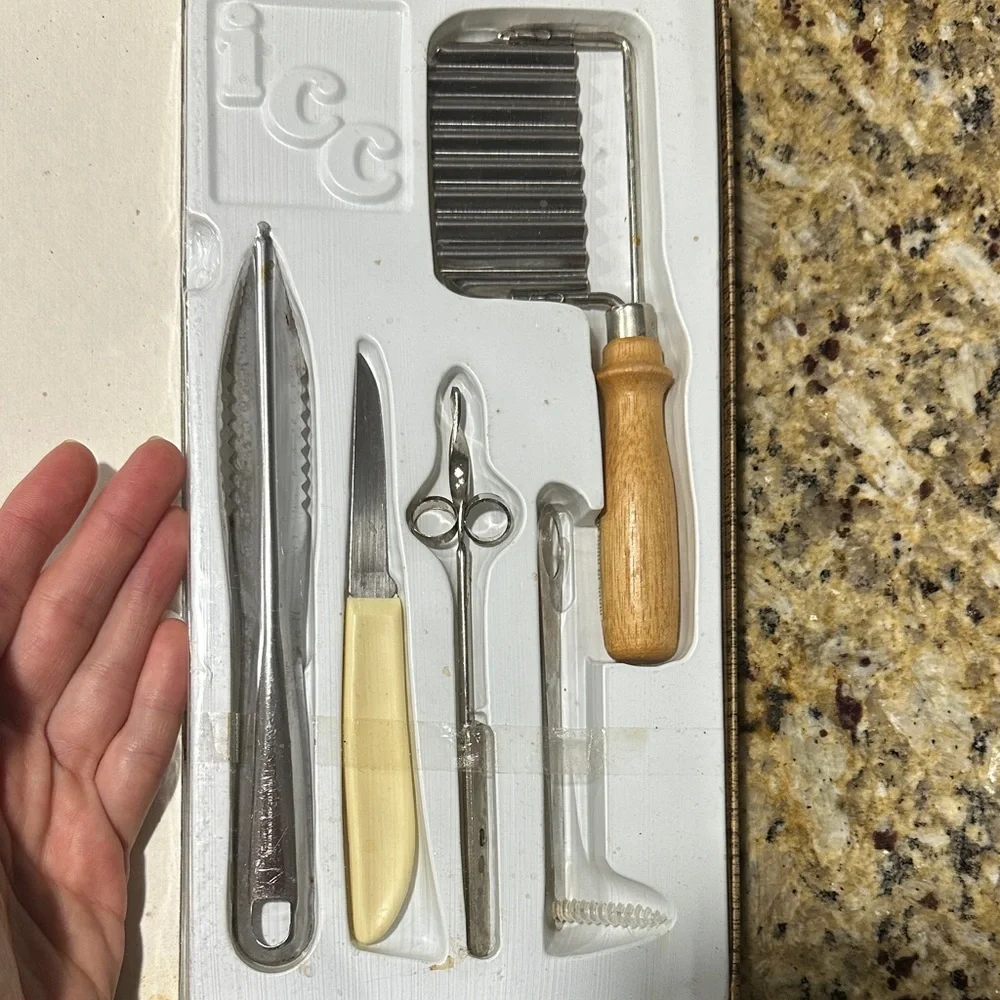 VINTAGE Midcentury Garnishing Tool Set with instructional Cookbook